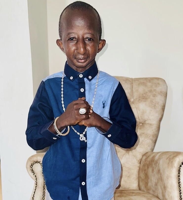 Top 5 rich celebrities in Africa with dwarfism and their net-worth 12 img 4229