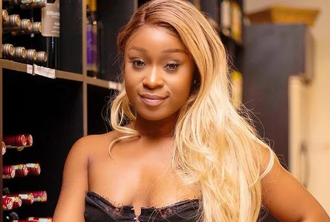 Efia Odo