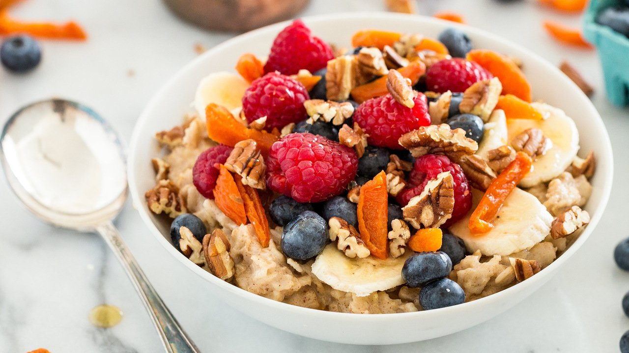 Fruit and Nut Oatmeal HD 1 HD1280